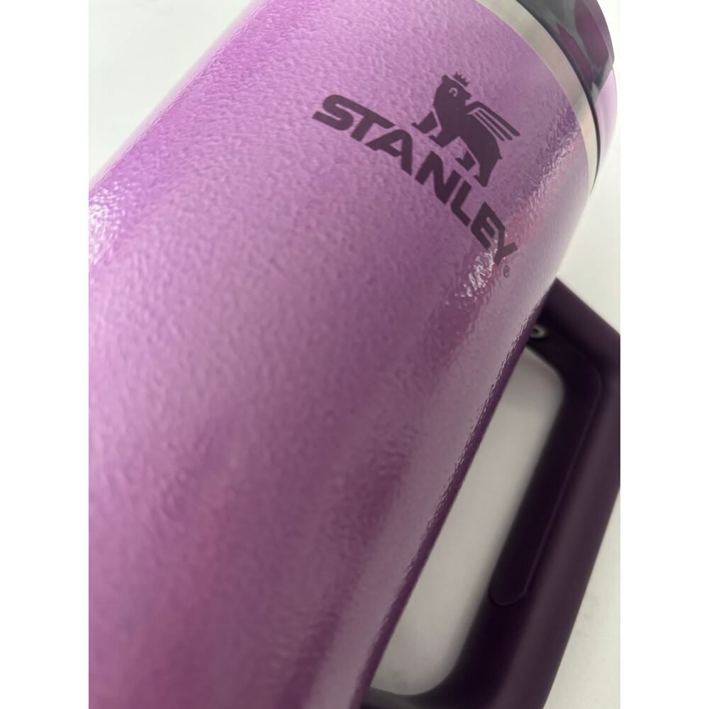 NWT Stanley Special edition hammertone lilac 40 oz H2O quencher tumbler - Picture 4 of 7
